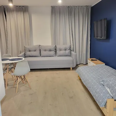 As Elite Kozielska 12 Parking *