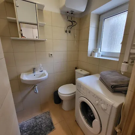 As Elite Kozielska 12 Parking Blisko Onkologii