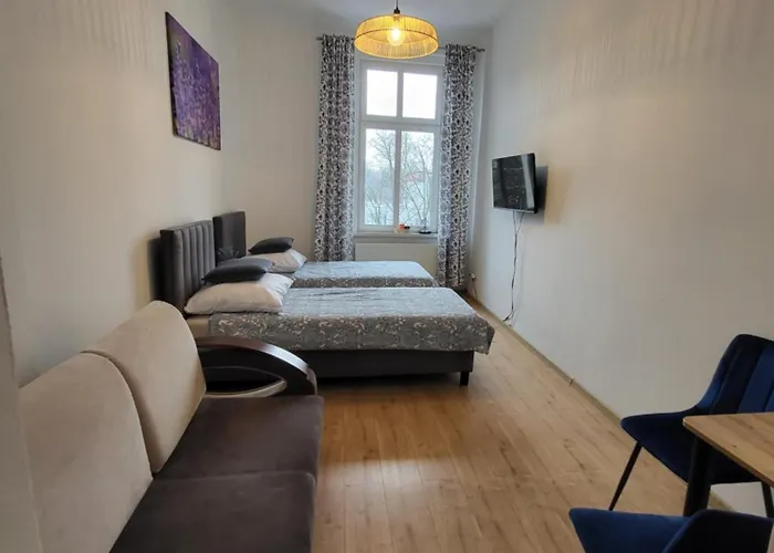 As Elite Kozielska 12 Parking *